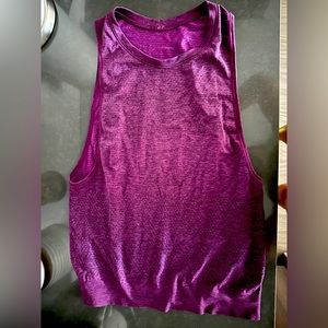Lululemon muscle tank workout top